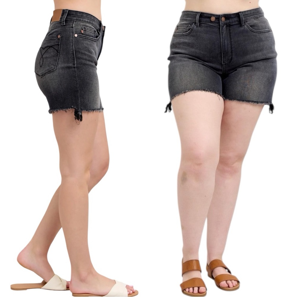 Judy Blue High Rise Bermuda Shorts Black Wash Frayed Hem Denim NWT - Picture 6 of 11